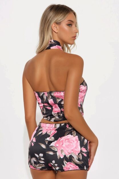 Conjunto de 3 Piezas Satinadas en Flor: Top, Pañuelo y Short - Image 3