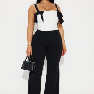 Conjunto de Pantalón Ancho y Top con Lazo - Negro/Blanco