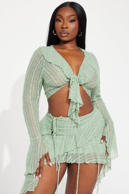Conjunto de Falda y Top con Encaje y Manga Campana - Image 13